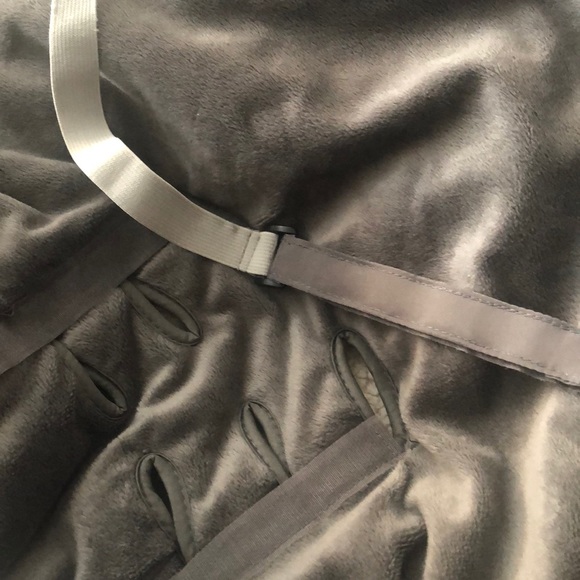 JJ Cole bundle me - Picture 5 of 5